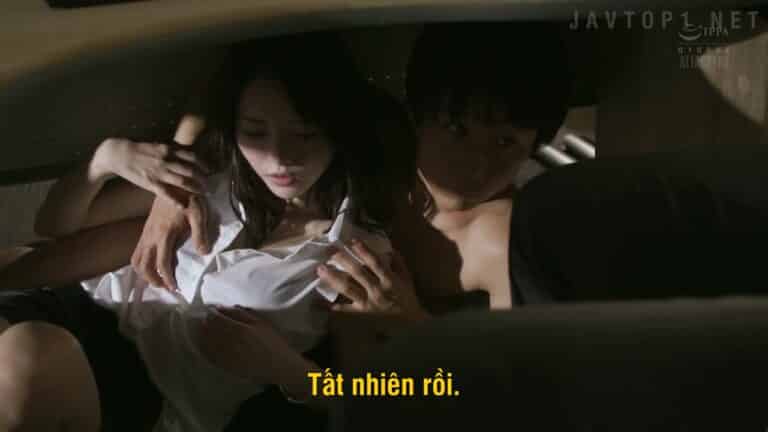 cau-thanh-nien-so-huong-tang-ca-cung-nu-truong-phong-goi-cam